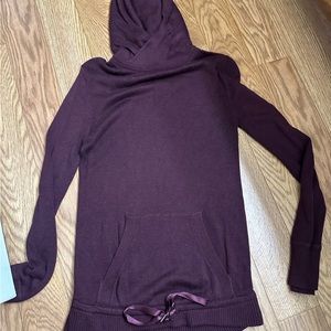 LULULEMON SWEATER!!